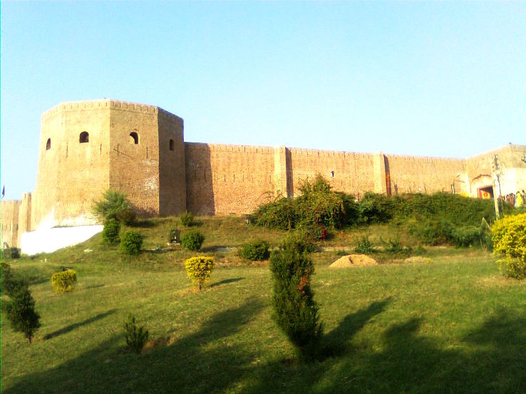 5. Bahu Fort